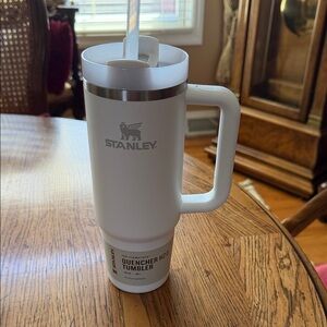 StanleyNEWwithTags30OZ Flowstate3position Lid&StrawFitsCarCupholderDishwasher